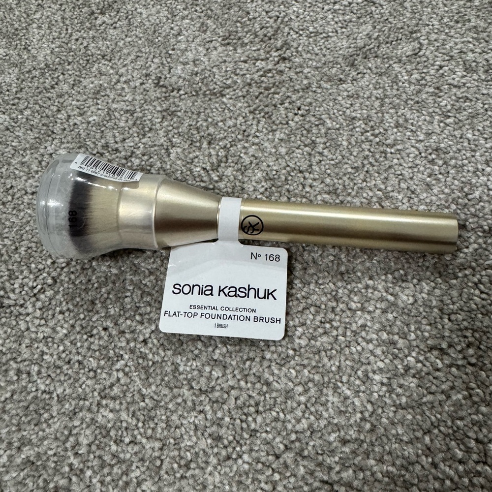NWT Sonia Kashuk Essential Flat-Top Foundation Brush No. 168